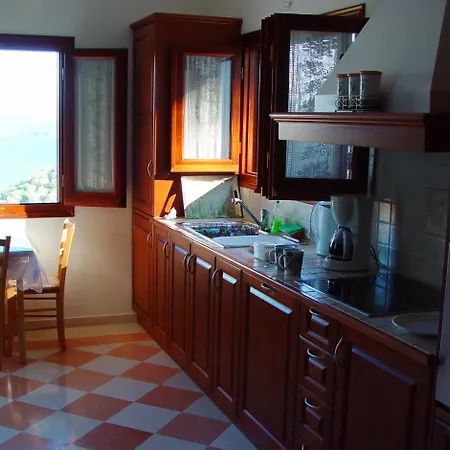 Agios Stefanos Sinion Sleeps 8 Pool Wifi Βίλα