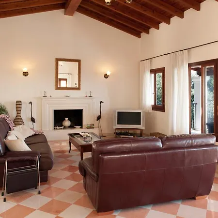 Agios Stefanos Sinion Sleeps 8 Pool Wifi Άγιος Στέφανος